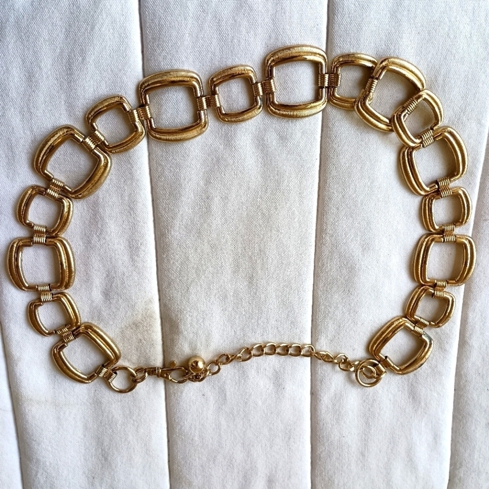 Vintage Elegant Gold Link Women's Belt